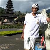 Tiệm Bá